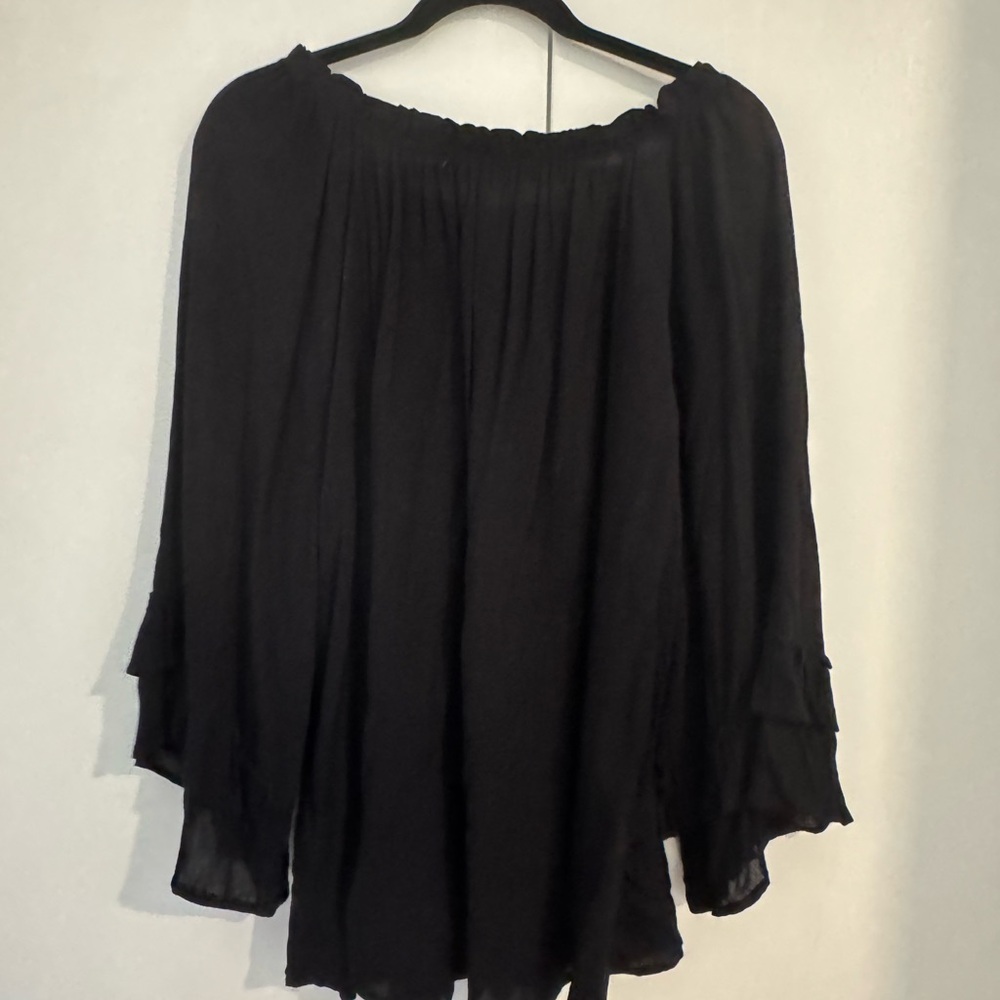 Chic Black Off-Shoulder Women's Blouse - Picture 2 of 4